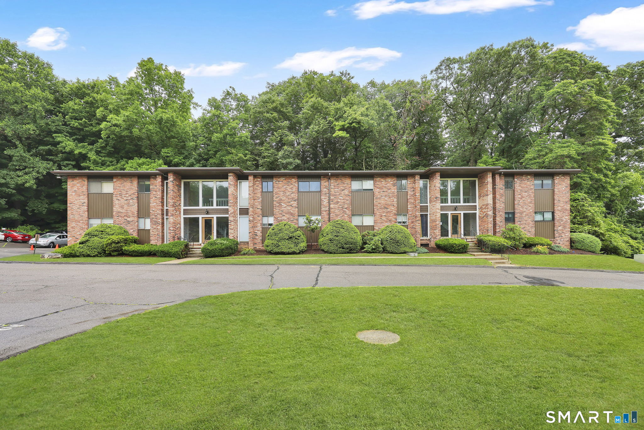 3 Murphys Lane, 14, Shelton, CT 06484 | For Sale at $299,999