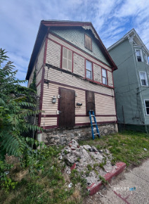 649 Maple Street, Bridgeport, CT 06608 | For Sale at $225,000