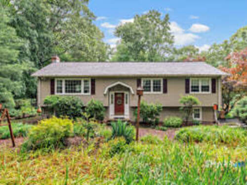  single family home for sale located at 35 Nutmeg Lane, Shelton, CT 06484