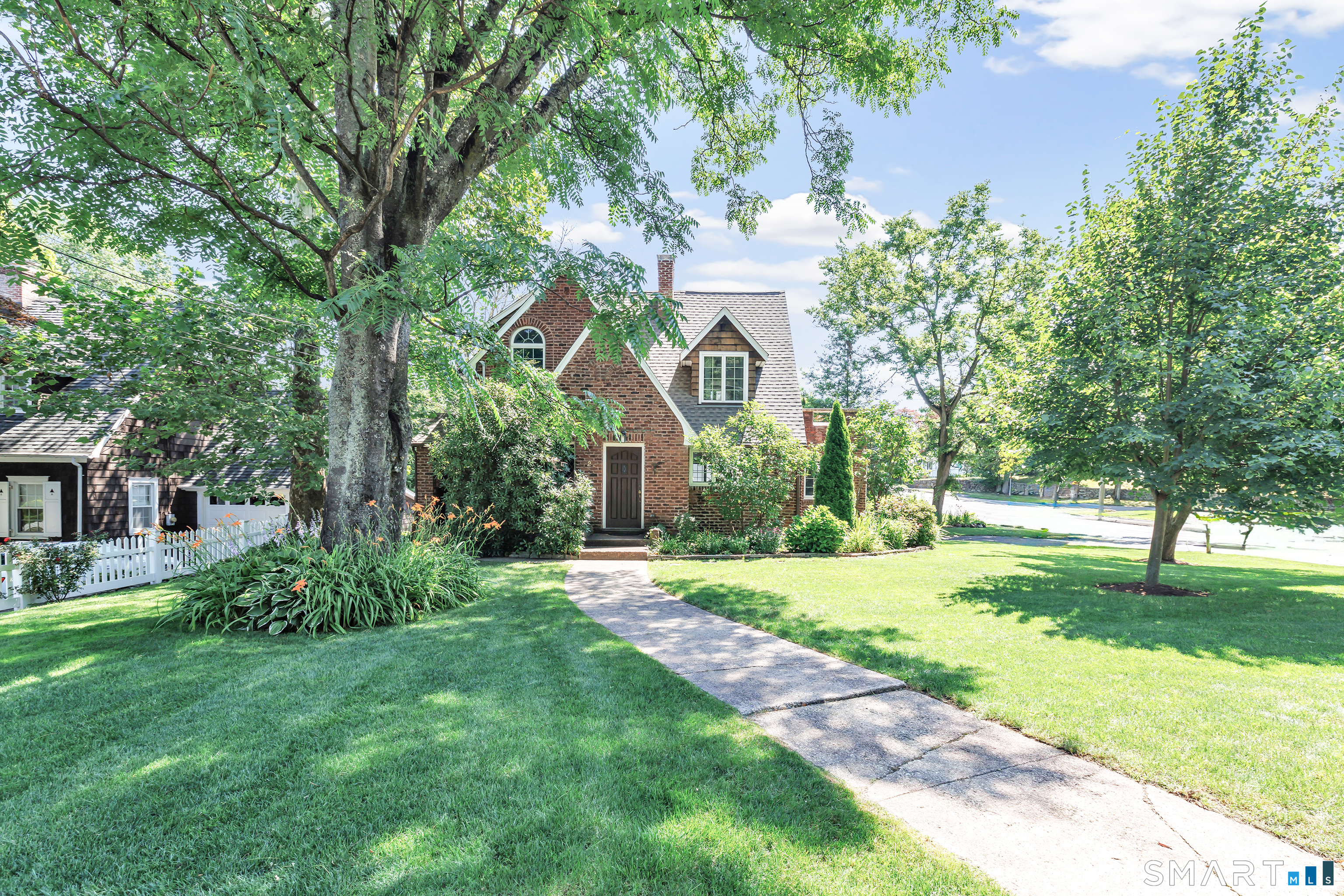 2 Winthrop Avenue, Norwalk, CT 06851 | For Sale at $875,000