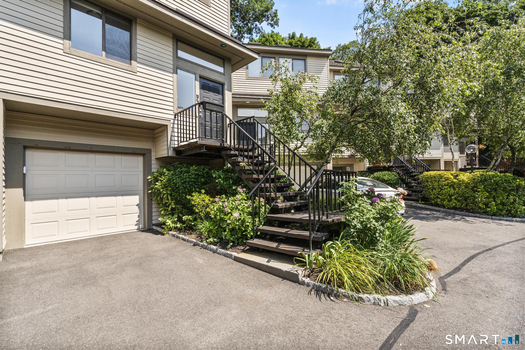 2435 Bedford Street, 11c, Stamford, CT 06905 | For Sale at $685,000