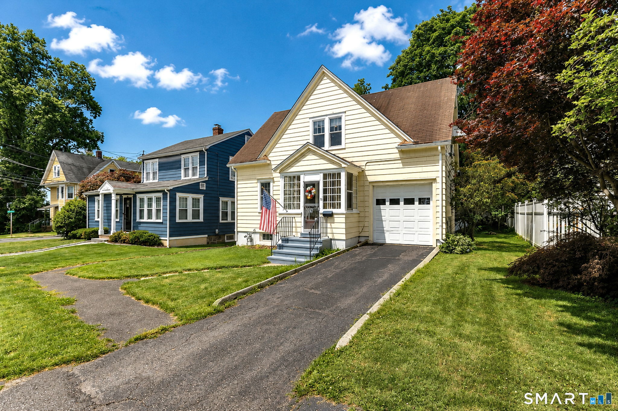 71 Nichols Avenue, Fairfield, CT 06825 | For Sale at $460,000