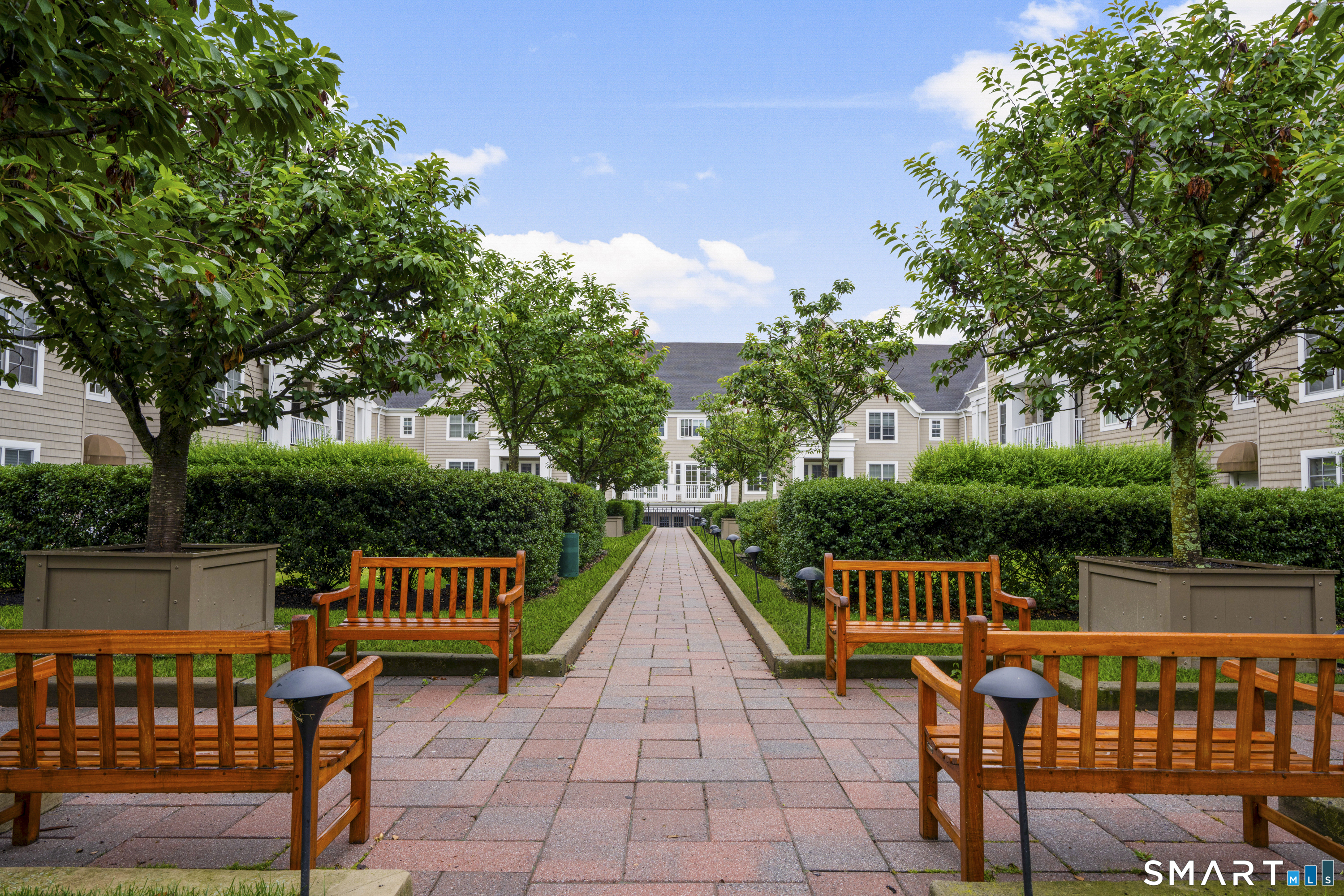 77 Havemeyer Lane, 310, Stamford, CT 06902 | For Sale at $1,100,000