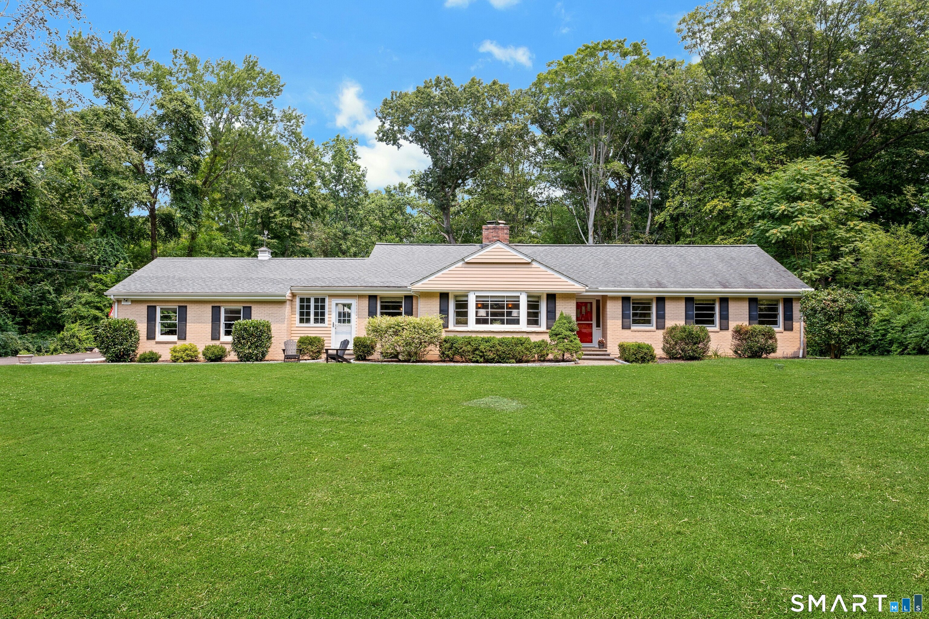 160 Eden Road, Stamford, CT 06907 | For Sale at $995,000