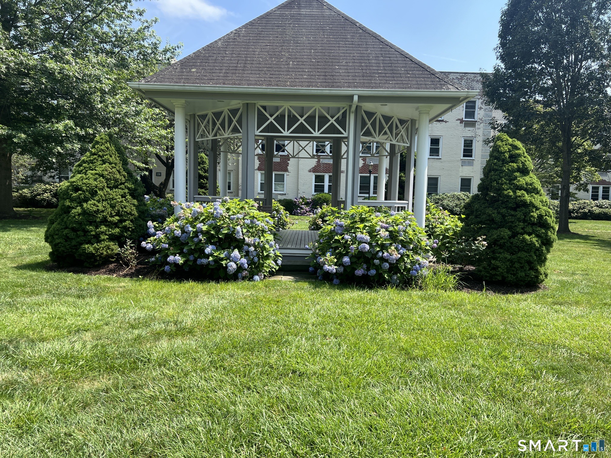 132 Summer Street, 1d, Stamford, CT 06905 | For Sale at $279,000