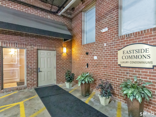  condo home for sale located at 850 East Main Street, 403, Stamford, CT 06902