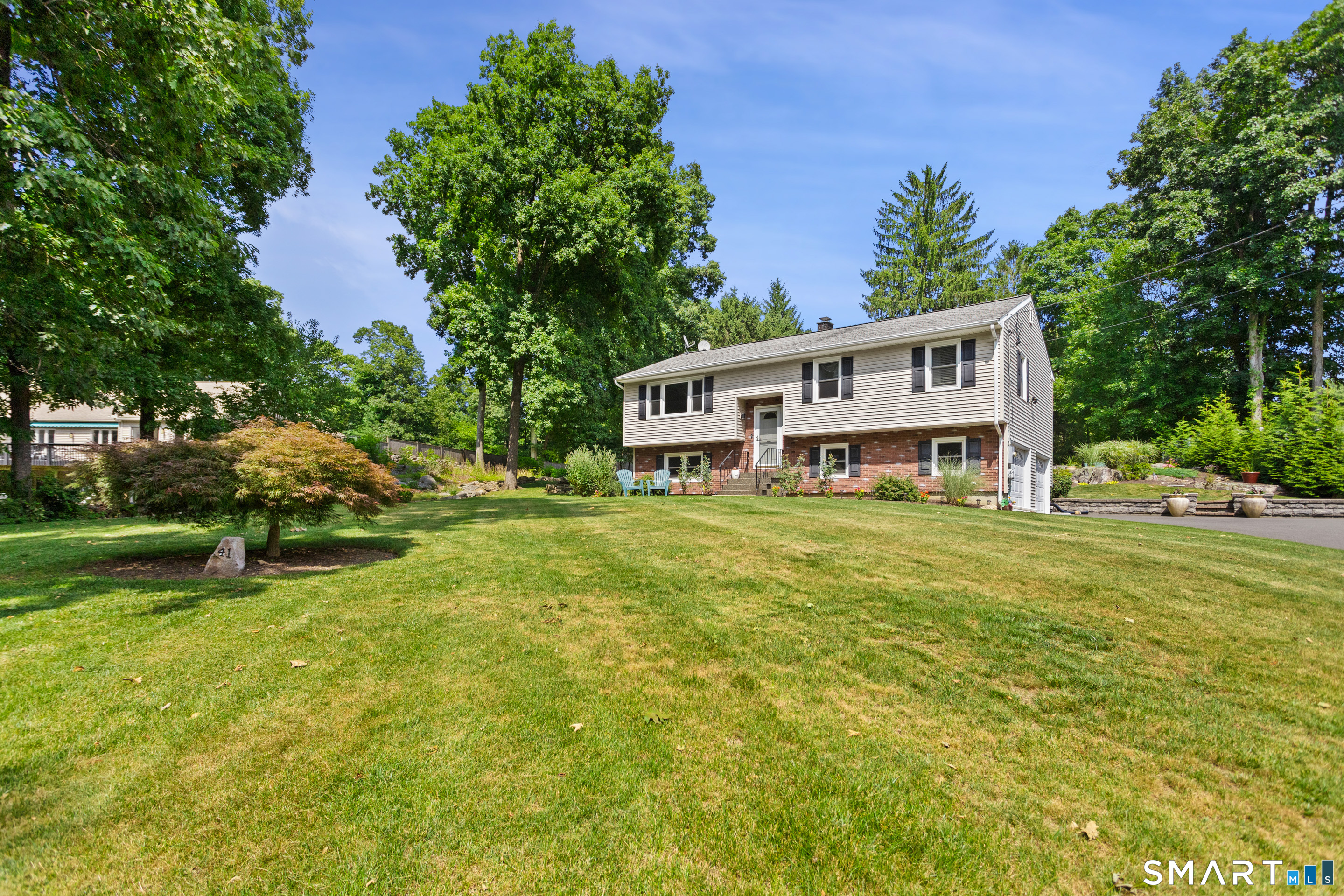 41 Wilkes Road, Danbury, CT 06811 | For Sale at $615,000