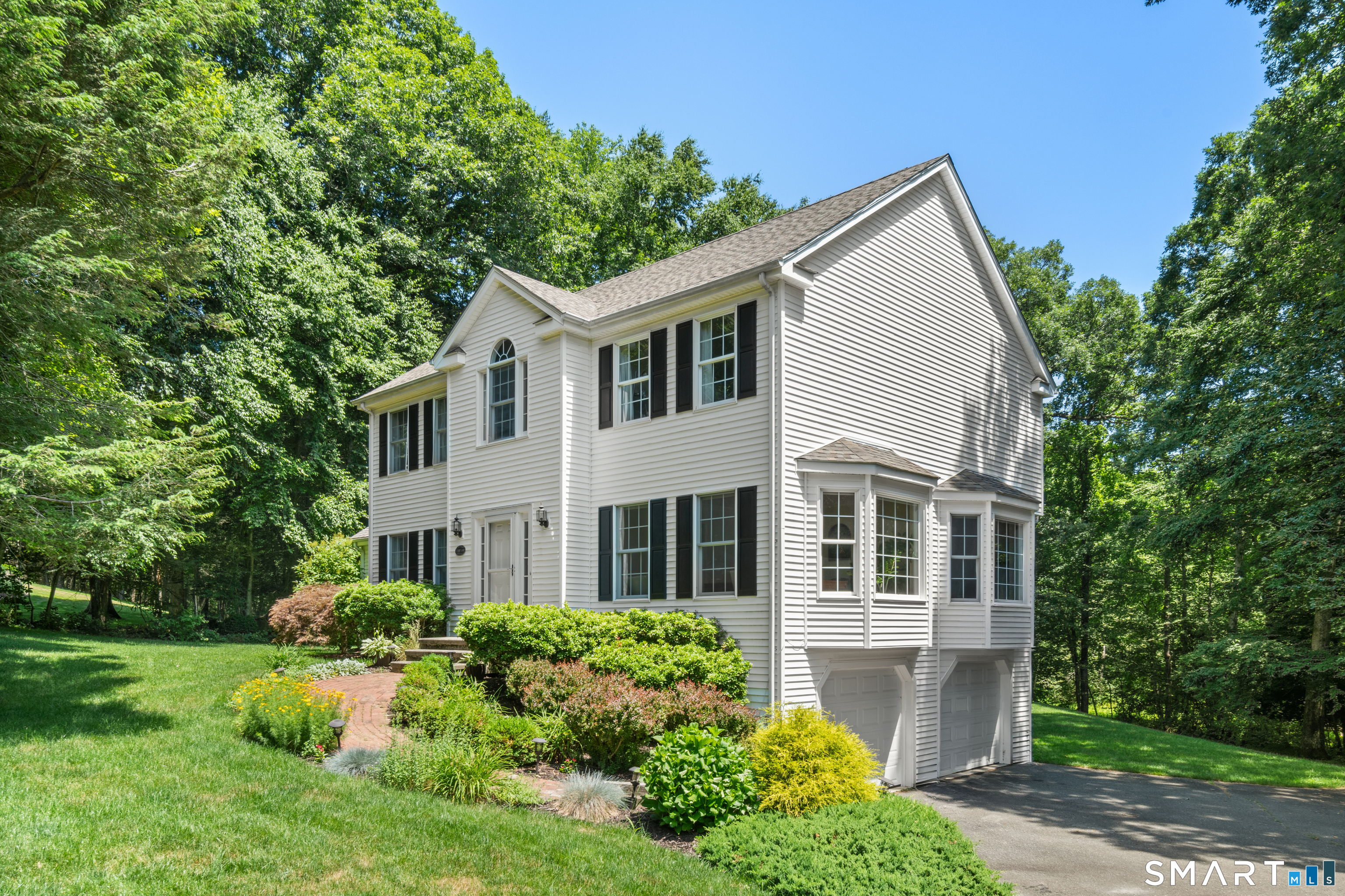 15 Rose Lane, Newtown, CT 06482 | For Sale at $849,000