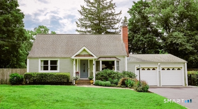 9 Wildwood Road, Fairfield, CT 06825 | For Sale at $739,000