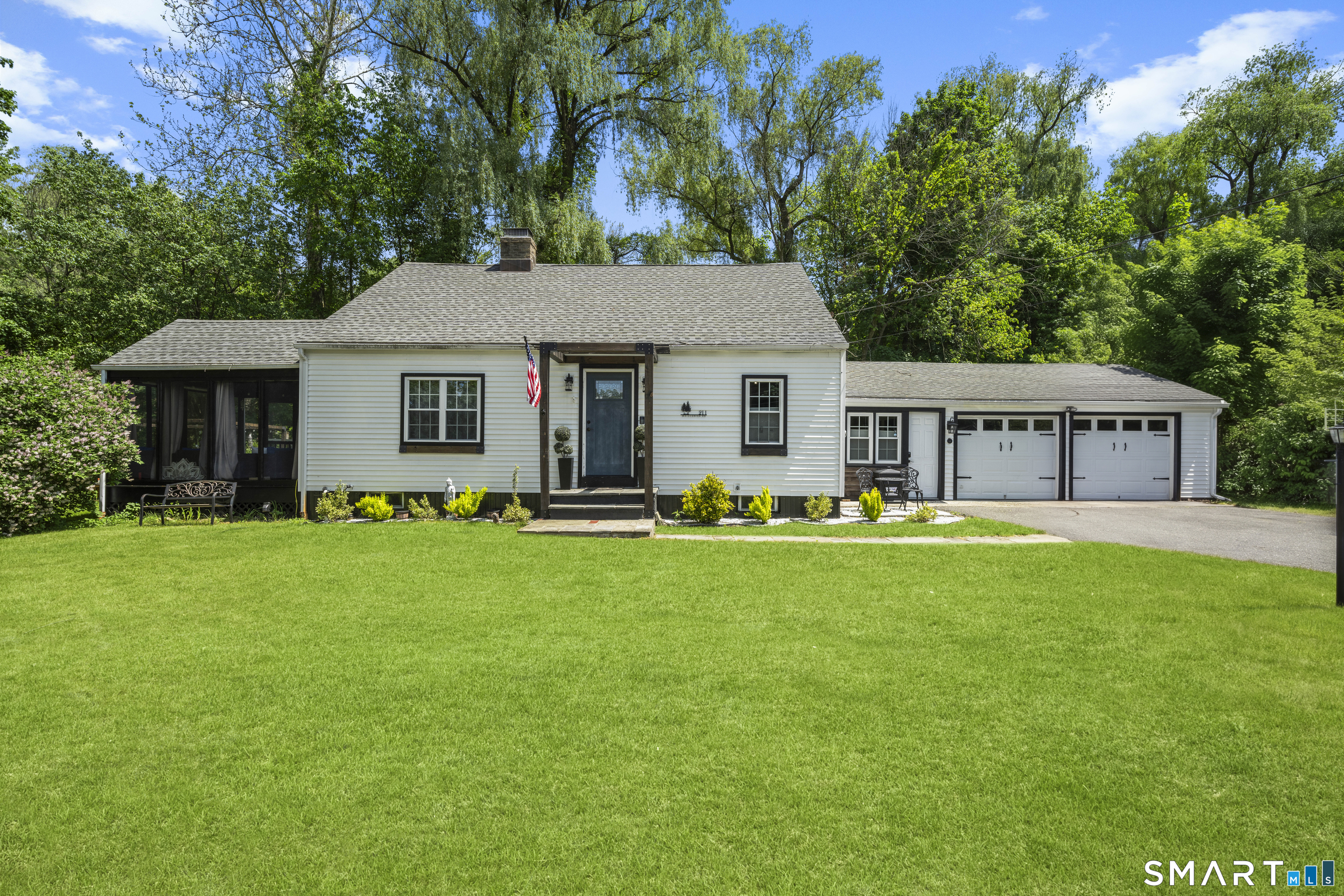 211 Whisconier Road, Brookfield, CT 06804 | For Sale at $525,000