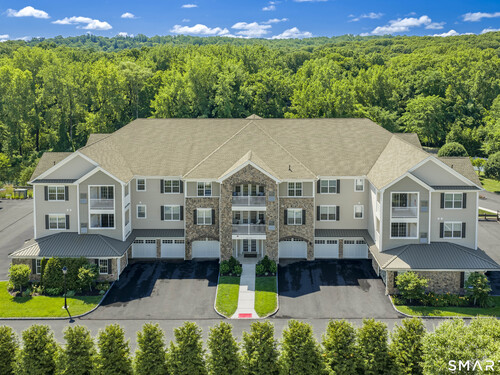  condo home for sale located at 232 Brookside Court, 232, Newtown, CT 06470