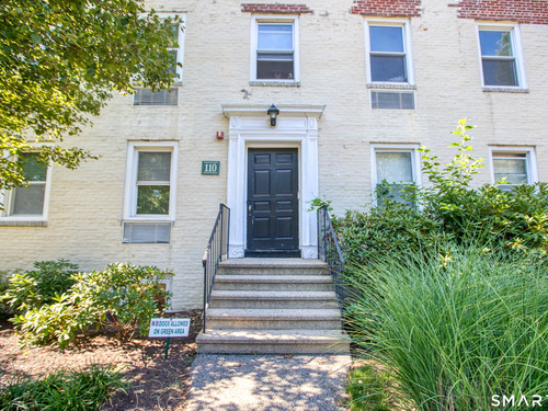  condo home for sale located at 110 Summer Street, 3a, Stamford, CT 06840