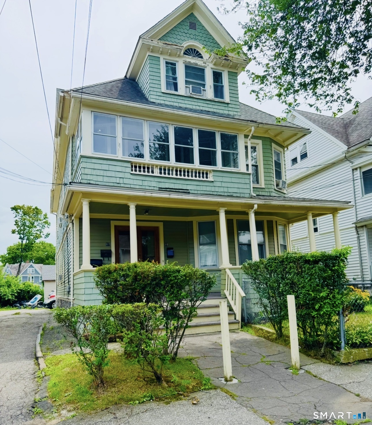 87-89 Elmwood Avenue, Bridgeport, CT 06605 | For Sale at $565,000