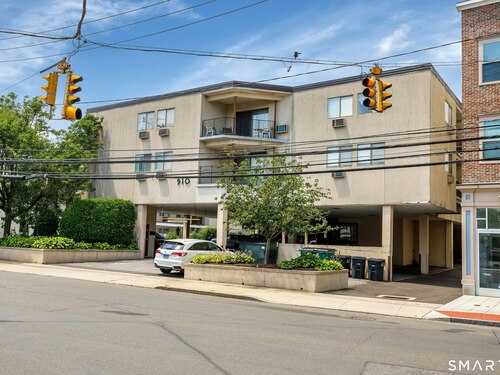  condo home for sale located at 910 Hope Street, 2b, Stamford, CT 06907