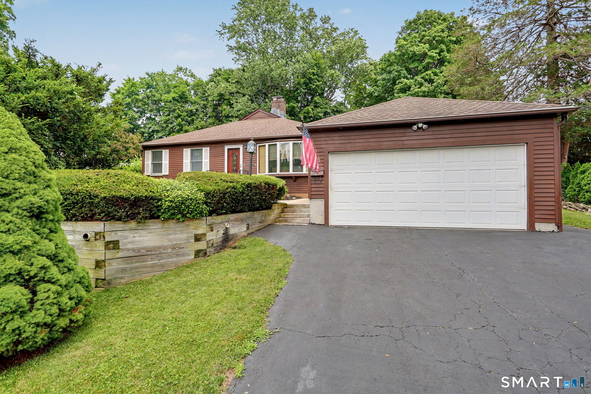 10 Paulina Place, Trumbull, CT 06611 | For Sale at $655,000