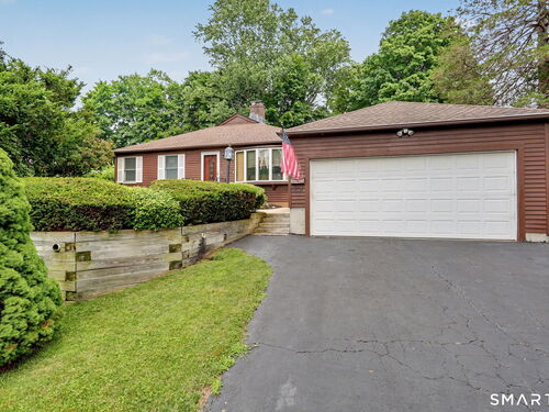  single family home for sale located at 10 Paulina Place, Trumbull, CT 06611