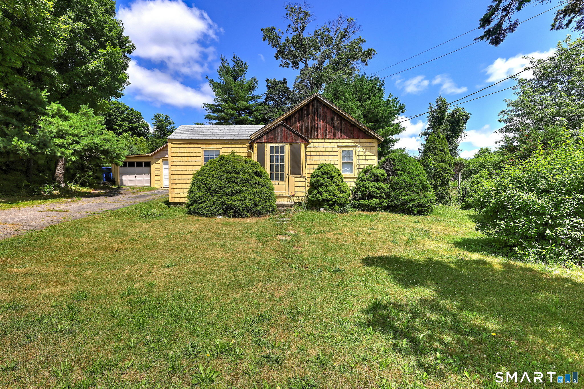 216 Cross Hill Road, Monroe, CT 06468 | For Sale at $336,000