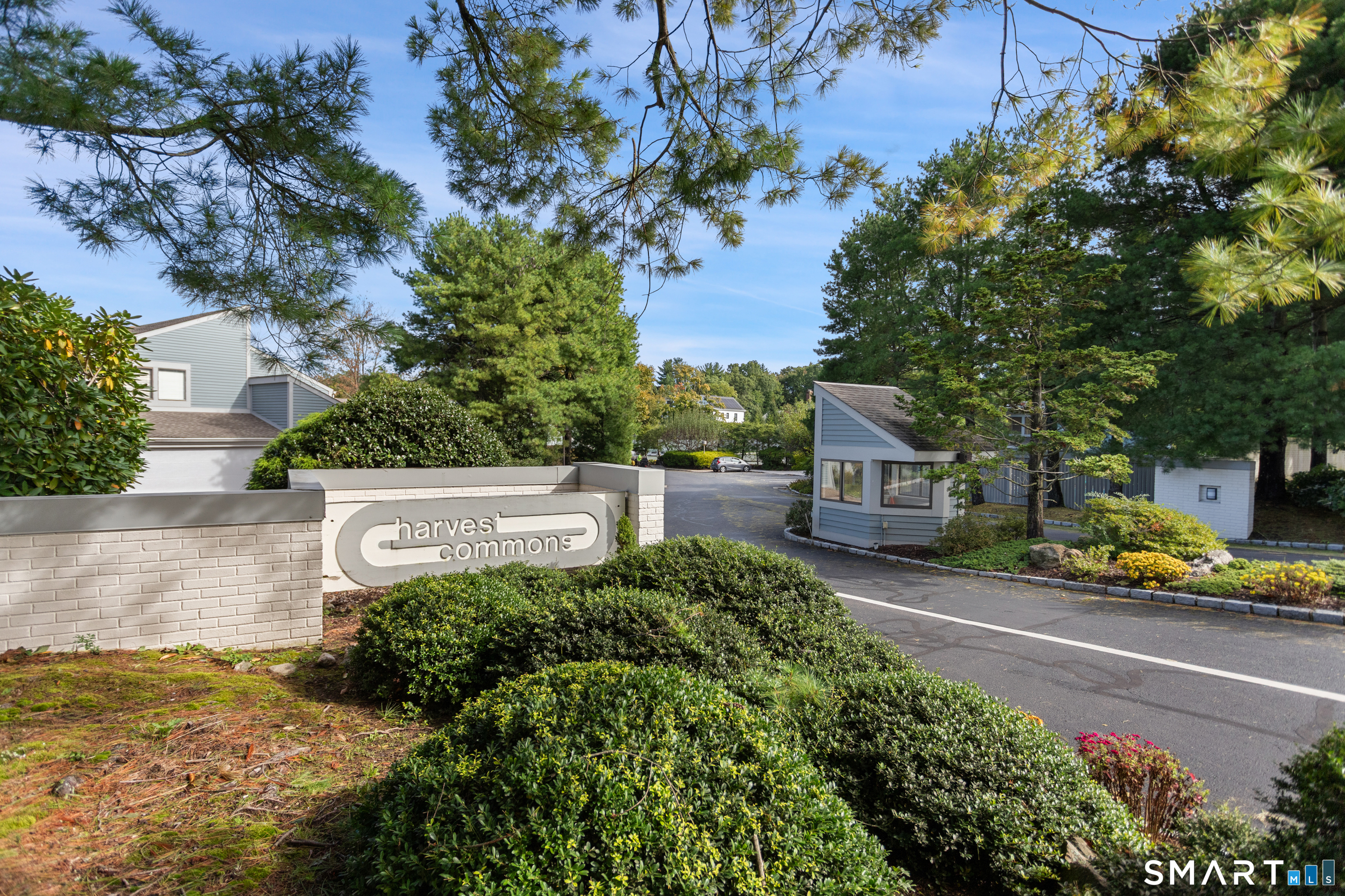 120 Harvest Commons, 120, Westport, CT 06880 | For Sale at $1,189,000