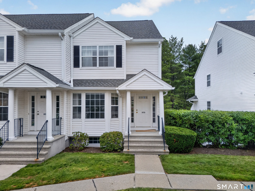  townhouse condo for sale located at 180 Turn Of River Road, 10d, Stamford, CT 06905