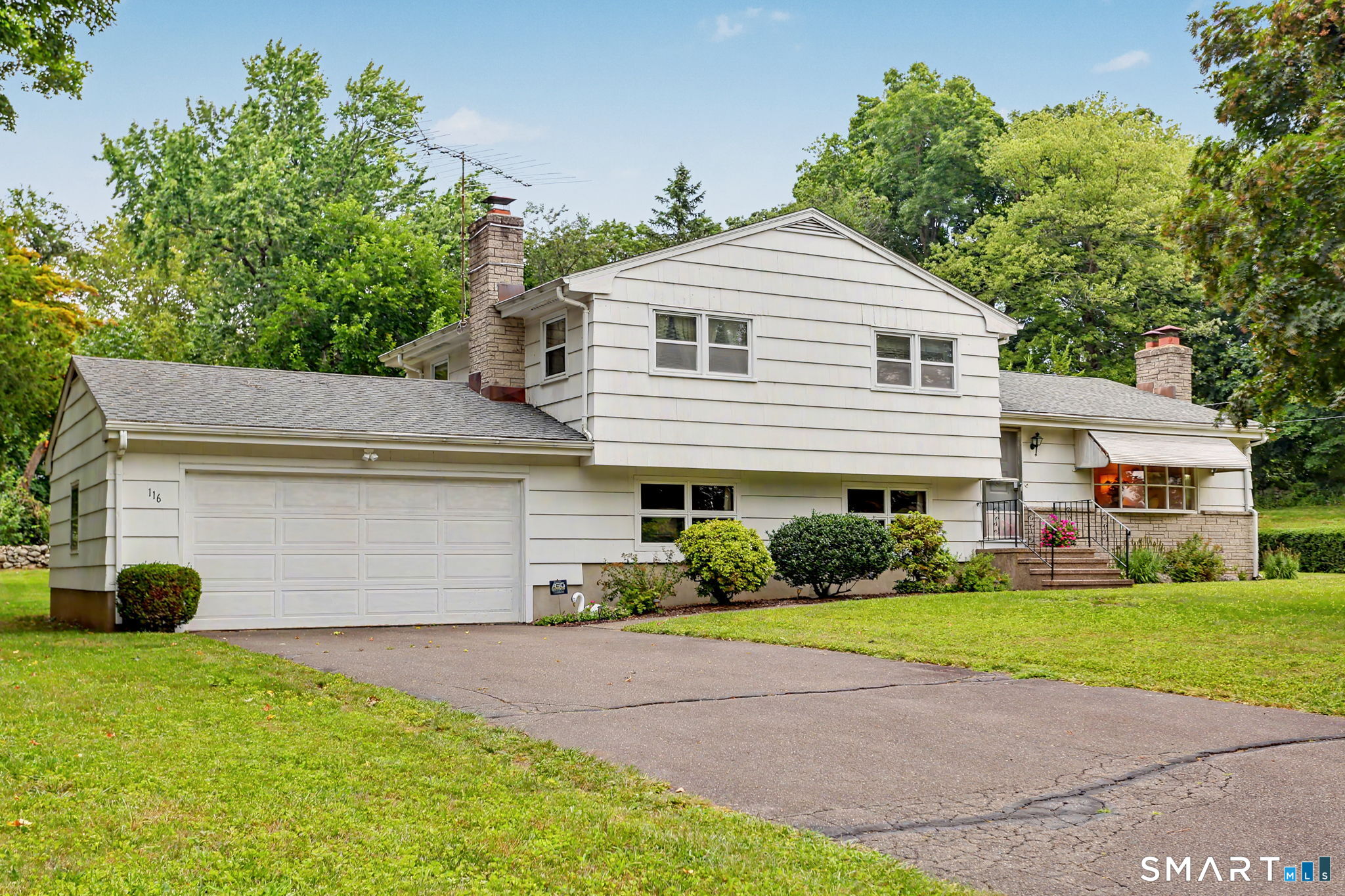 116 Campbell Road, Trumbull, CT 06611 | For Sale at $599,900