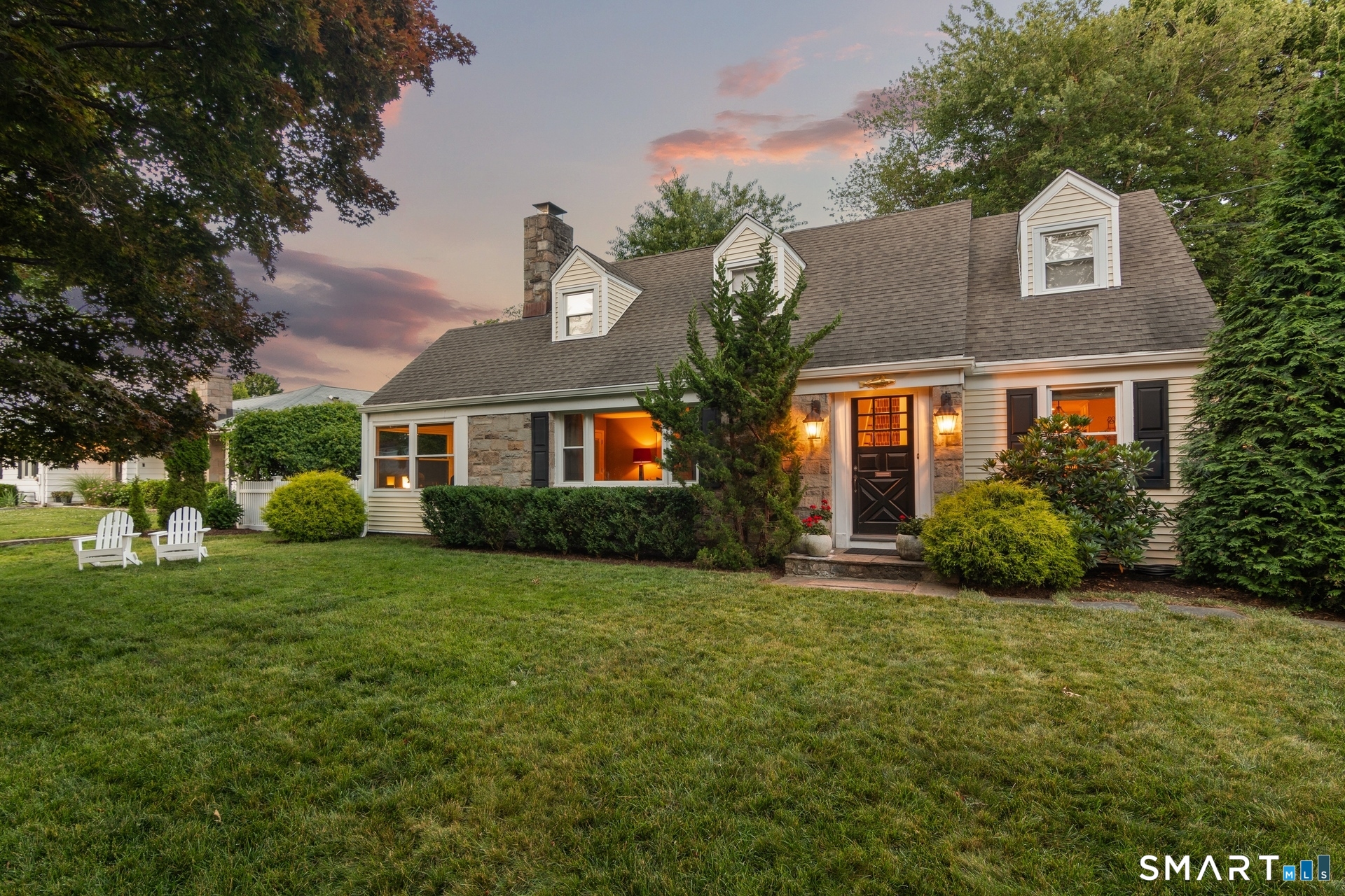 128 Soundview Court, Stamford, CT 06902 | For Sale at $1,150,000