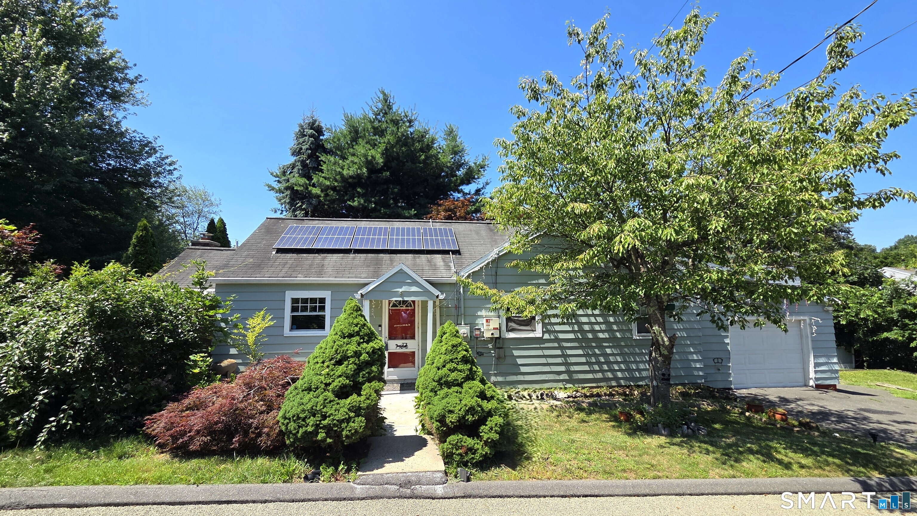 28 Elberta Avenue, Trumbull, CT 06611 | For Sale at $479,900