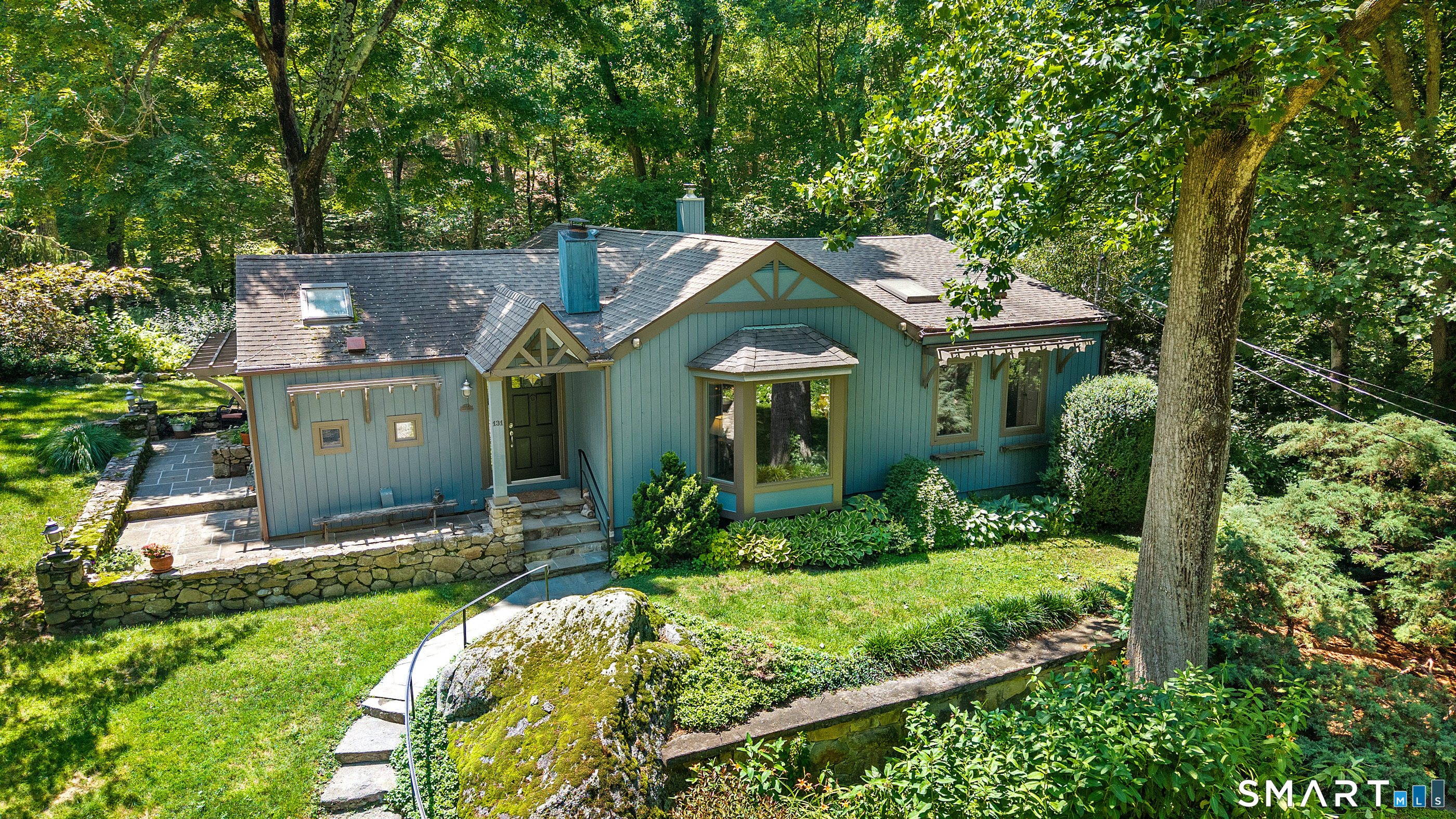 131 Georgetown Road, Weston, CT 06883 | For Sale at $1,065,258