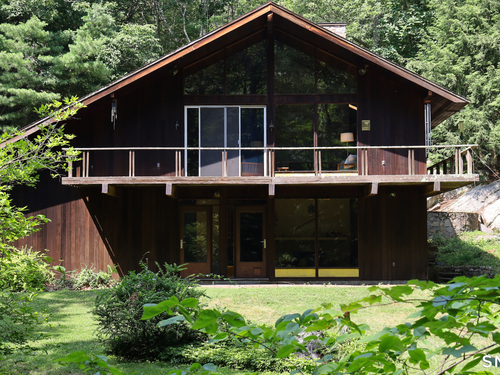 Waterfront single family home for sale located at 549 Branchville Road, Ridgefield, CT 06877