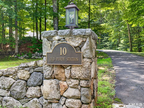  single family home for sale located at 10 Old Purdy Station Road, Newtown, CT 06470