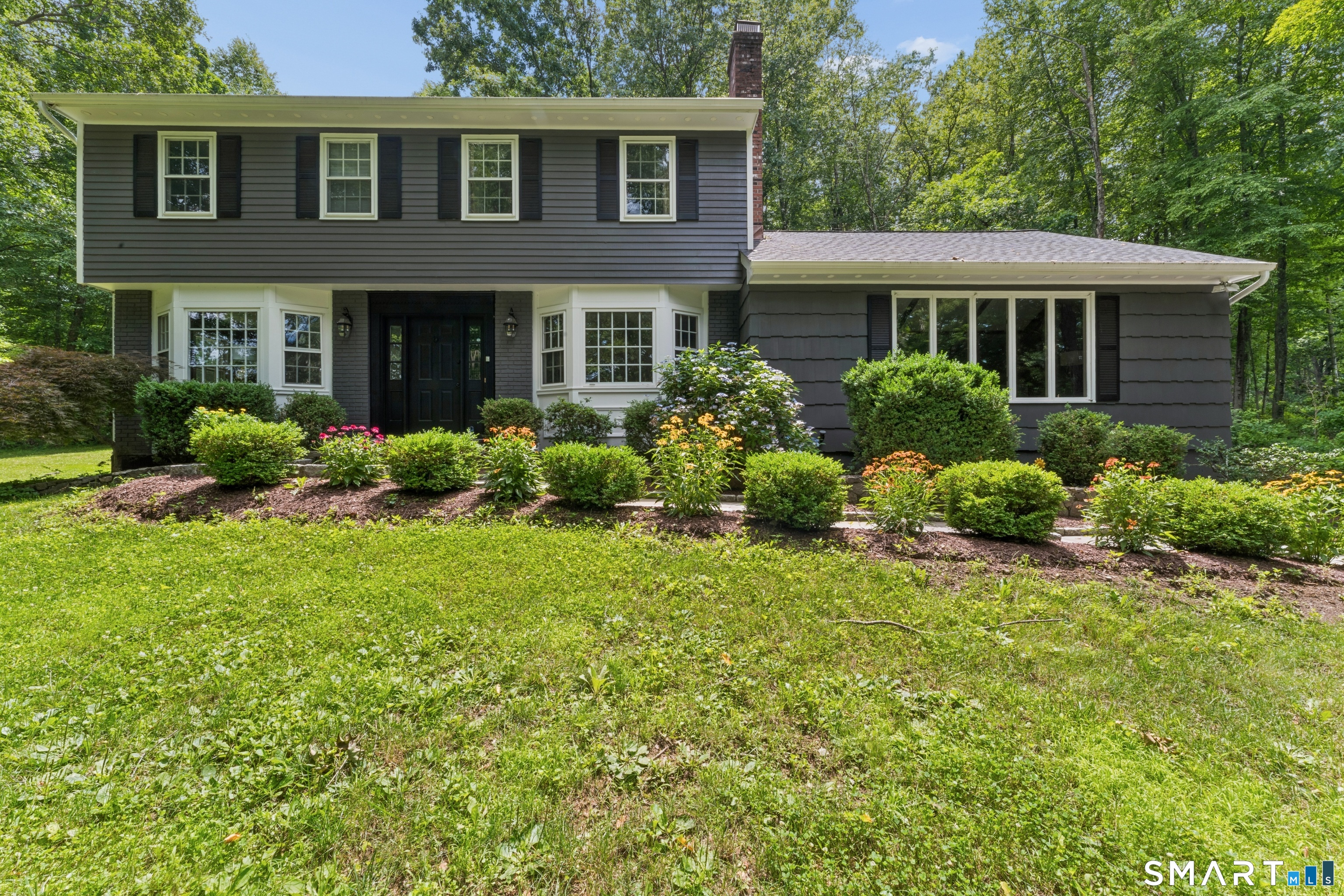 7 Arapaho Road, Brookfield, CT 06804 | For Sale at $739,900