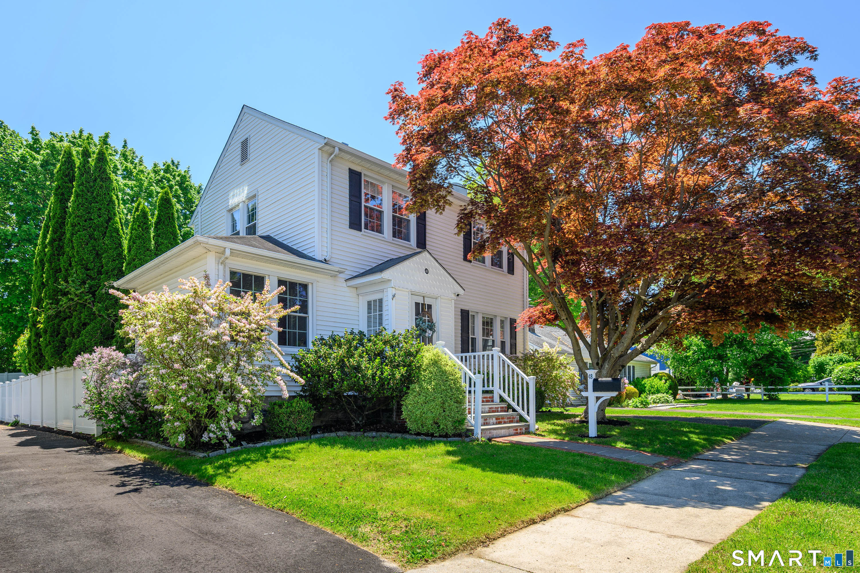 48 Bungalow Park, Stamford, CT 06902 | For Sale at $679,000