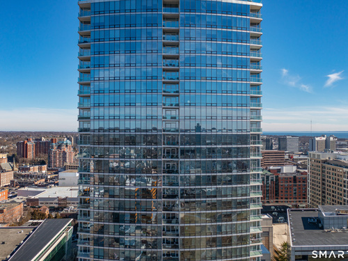  condo home for sale located at 1 Broad Street, 10b, Stamford, CT 06901