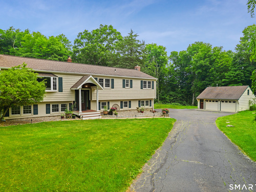  single family home for sale located at 109 Toddy Hill Road, Newtown, CT 06482