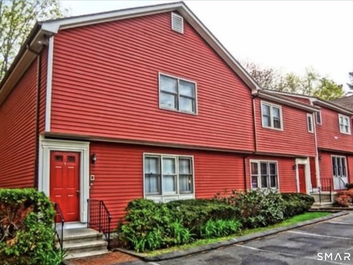  condo home for sale located at 409 Glendale Avenue, c1, Bridgeport, CT 06606