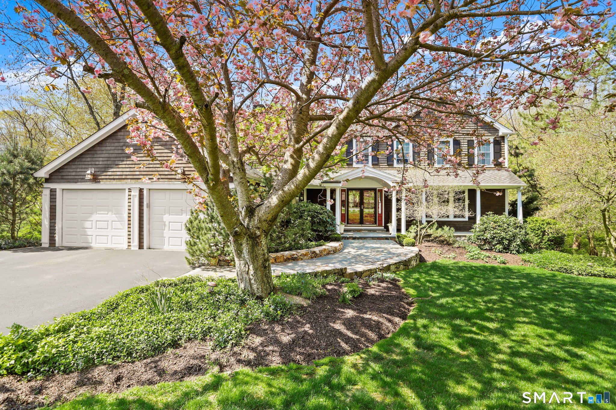 36 Lobsterback Road, Trumbull, CT 06611 | For Sale at $1,150,000