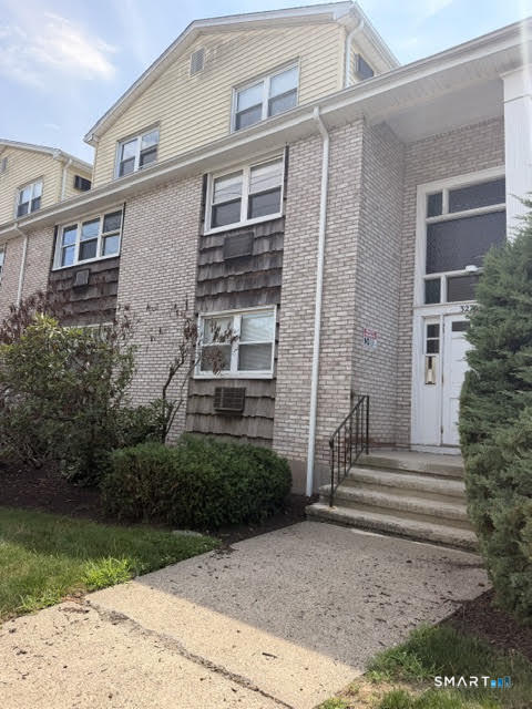 3245 Main Street, 203, Bridgeport, CT 06606 | For Sale at $199,900