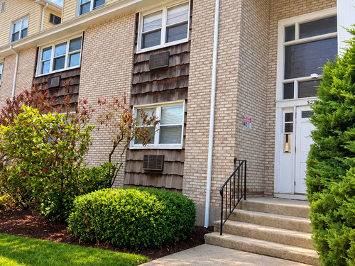  condo home for sale located at 3245 Main Street, 203, Bridgeport, CT 06606