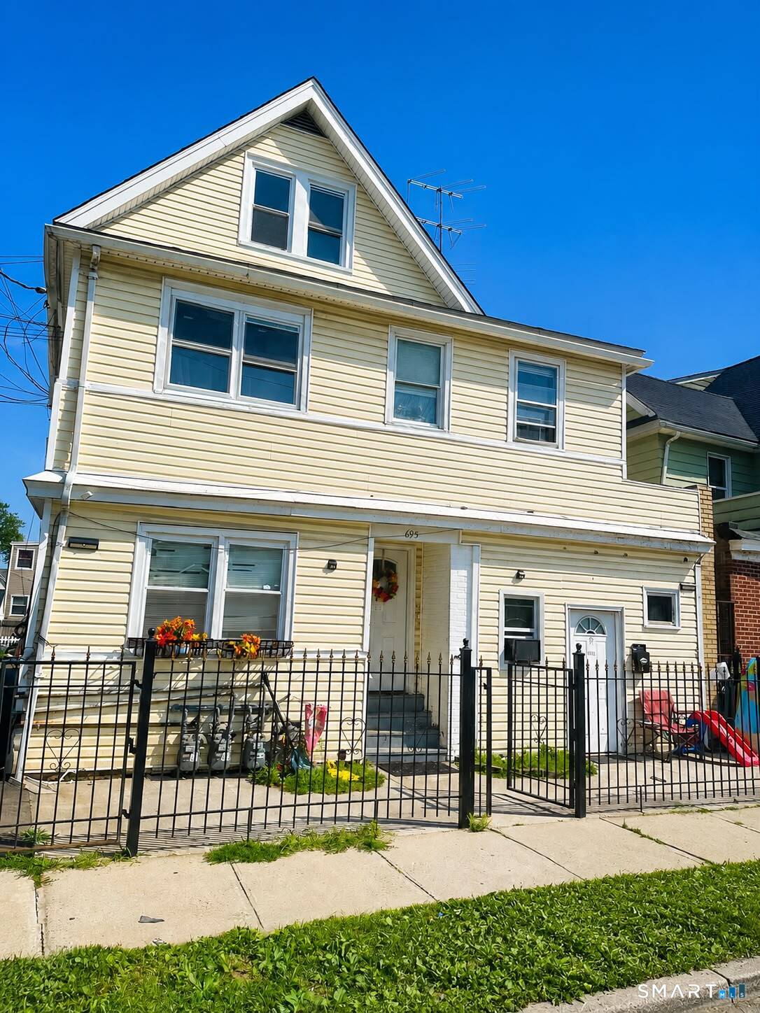 695 Beechwood Avenue, Bridgeport, CT 06606 | For Sale at $620,000