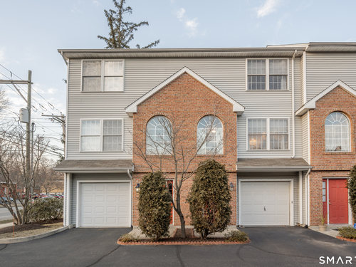  townhouse condo for sale located at 3100 Madison Avenue, 2, Bridgeport, CT 06606