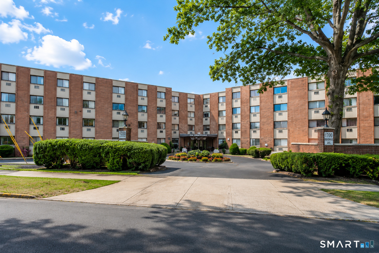 1700 Broadbridge Avenue, c33, Stratford, CT 06614 | For Sale at $200,000