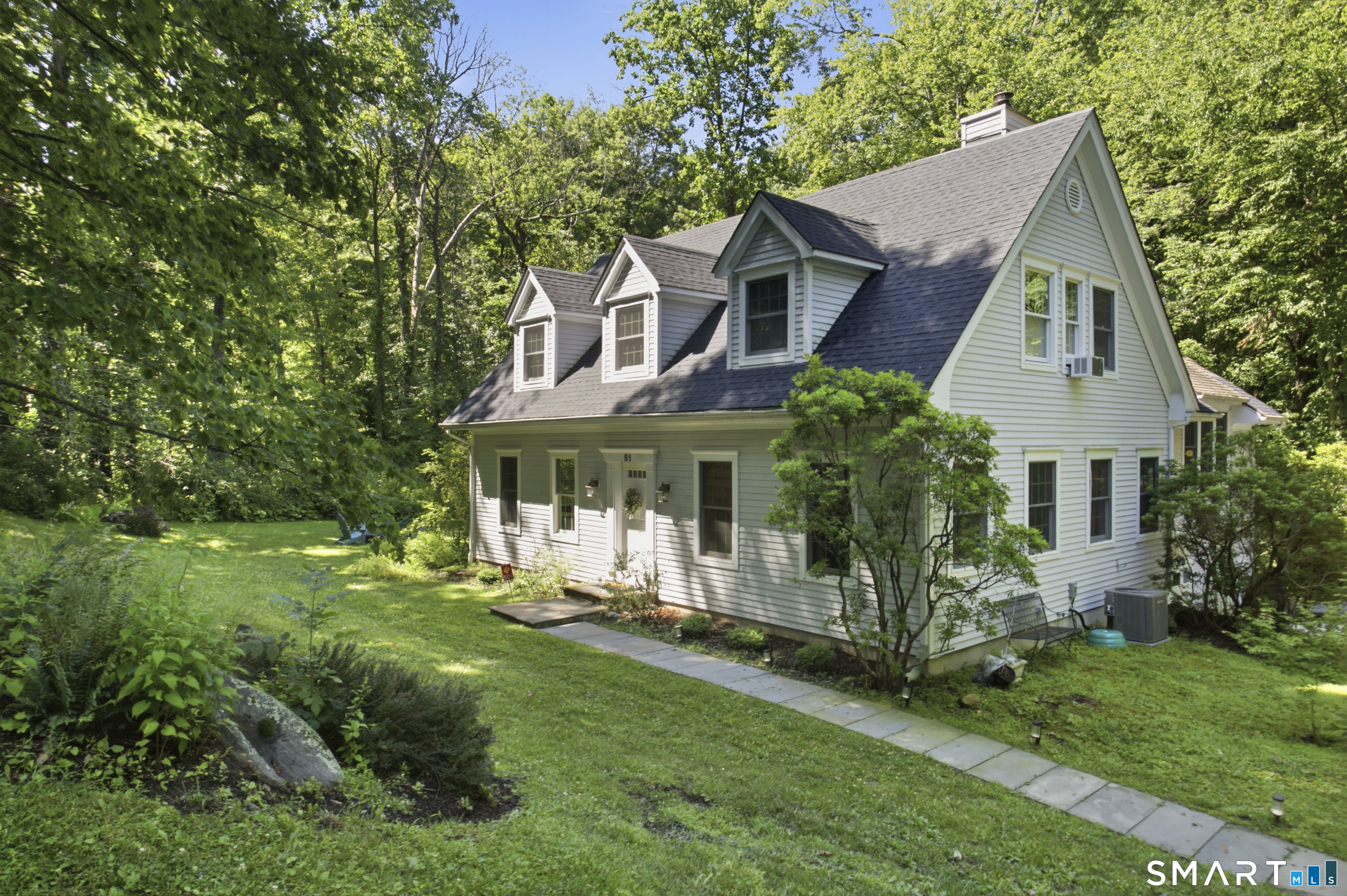 51 Mamanasco Road, Ridgefield, CT 06877 | For Sale at $1,200,000