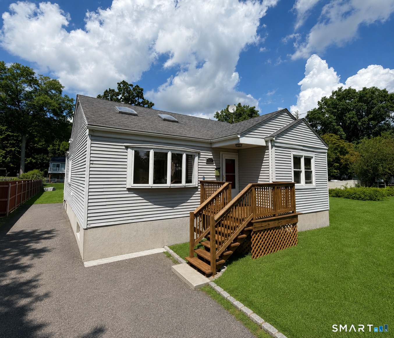 153 Oaklawn Avenue, Stamford, CT 06905 | For Sale at $639,900
