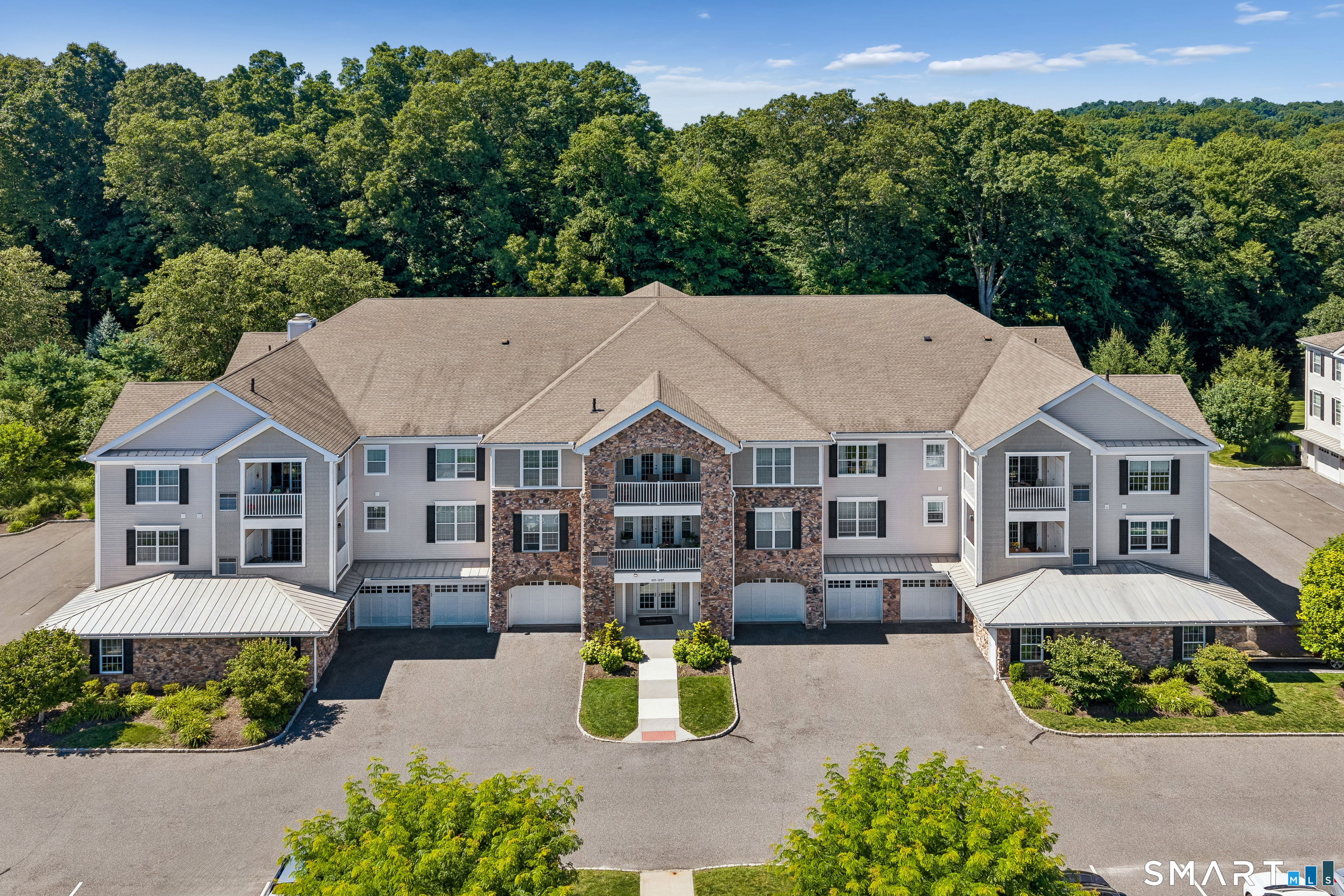 1227 Brookside Court, 1227, Newtown, CT 06470 | For Sale at $500,000