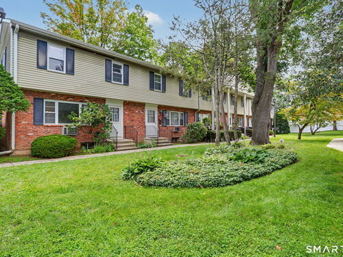  townhouse condo for sale located at 73 Maple Tree Avenue, a, Stamford, CT 06906