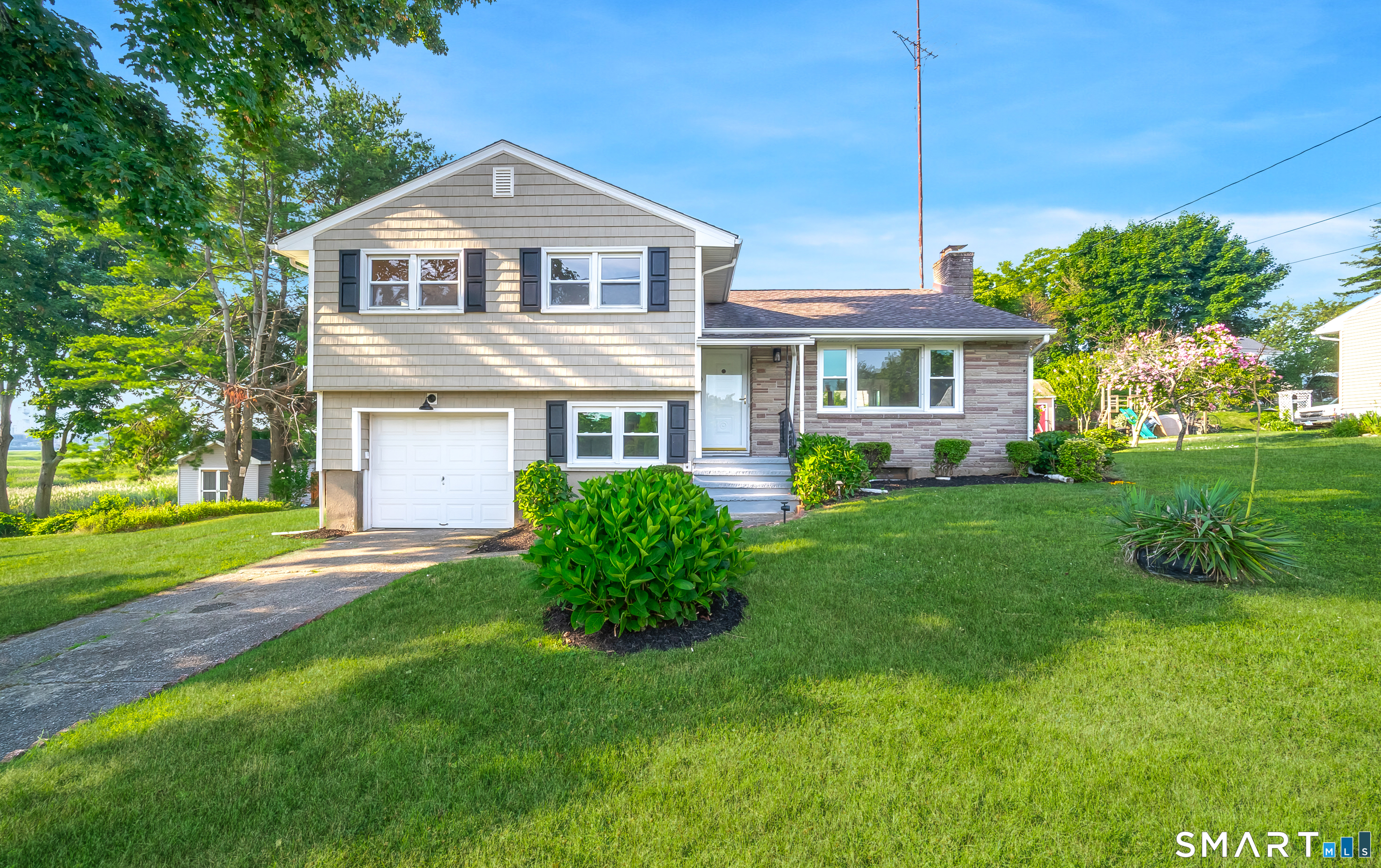 66 Bridgeview Place, Stratford, CT 06614 | For Sale at $549,900