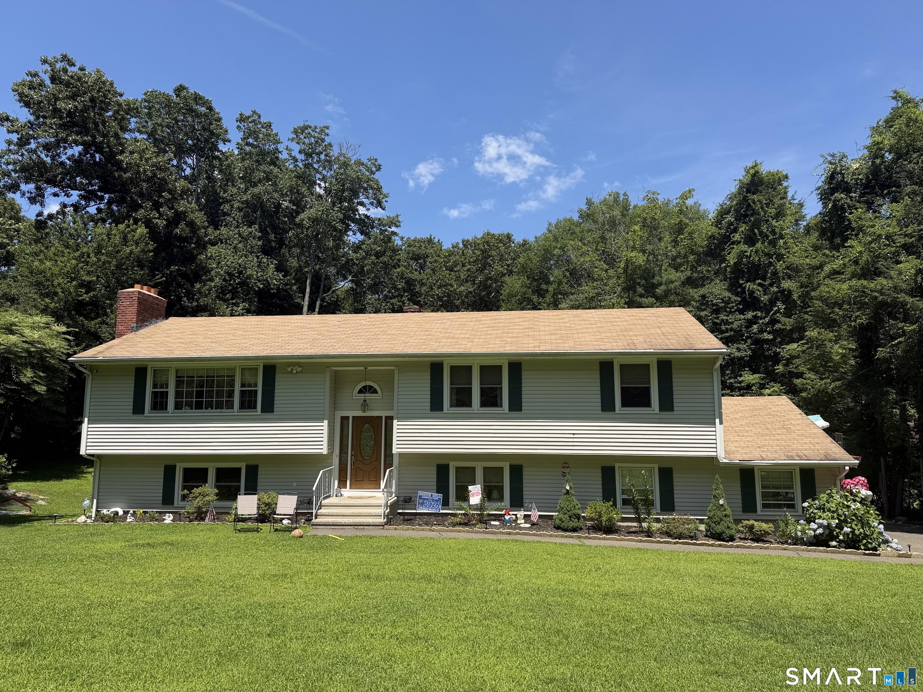 12 Briarwoods Terrace, Trumbull, CT 06611 | For Sale at $749,800