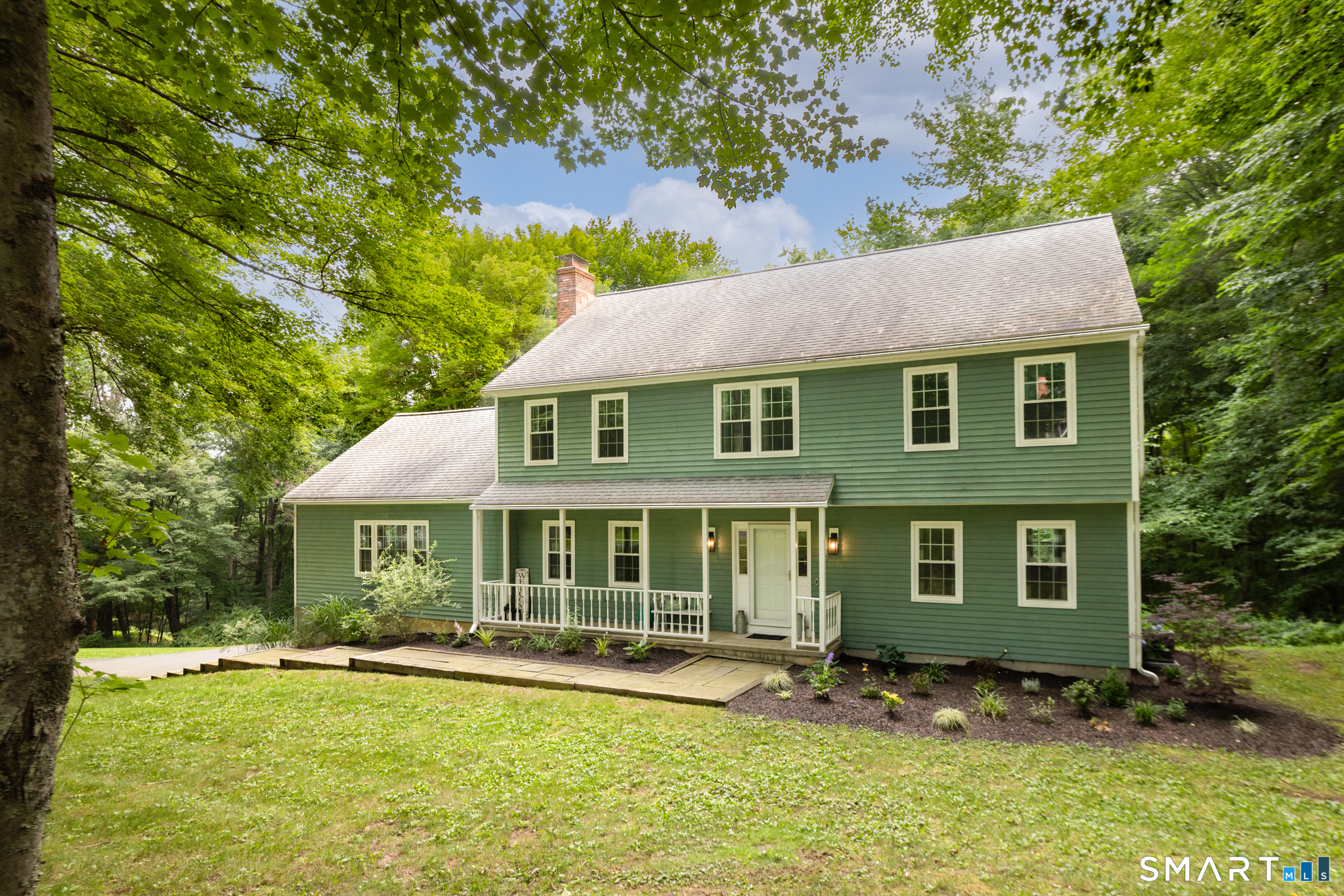 11 Cobblers Mill Road, Newtown, CT 06482 | For Sale at $789,000