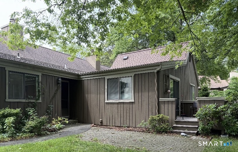 383 Sequoia Lane, b, Stratford, CT 06614 | For Sale at $485,000