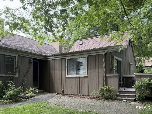  condo home for sale located at 383 Sequoia Lane, b, Stratford, CT 06614