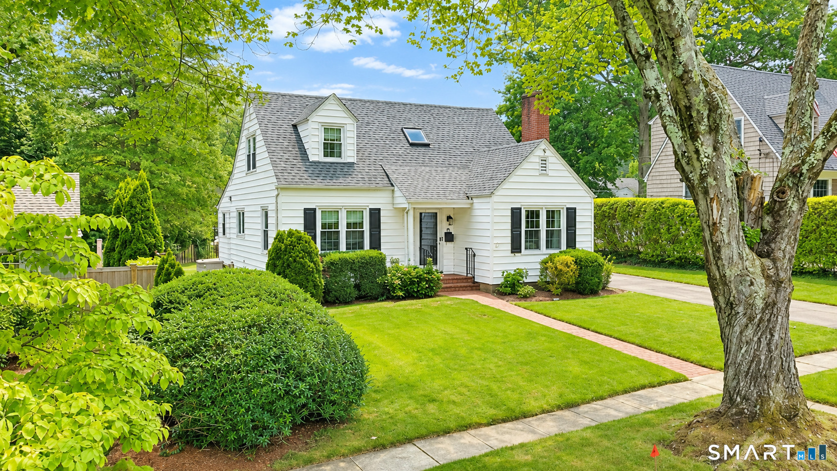85 Louvain Street, Fairfield, CT 06825 | For Sale at $729,000
